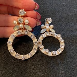 Chandelier earrings